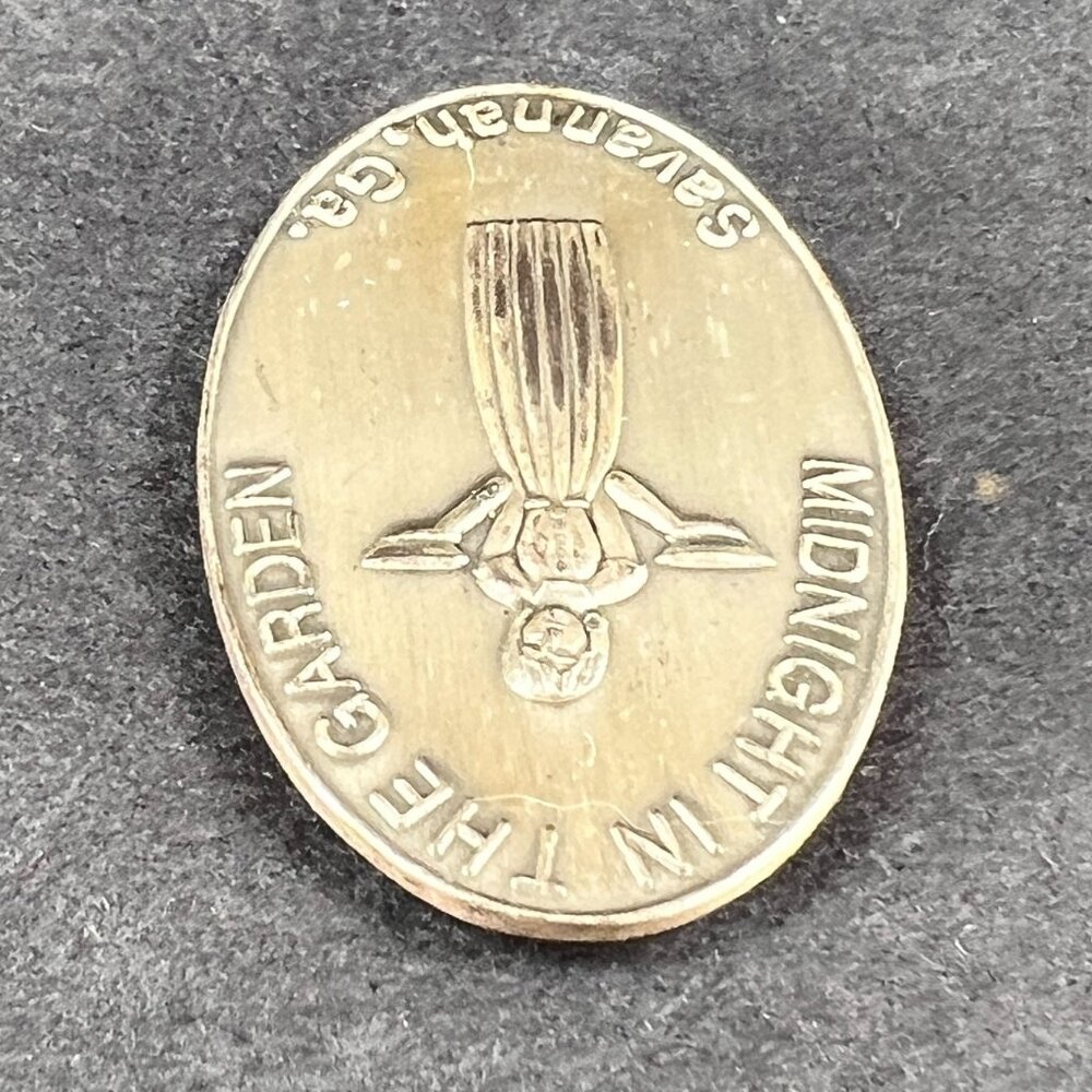 Midnight in The Garden Fridge Magnet Savannah Ga Metal Souvenir Vacation Travel - Picture 6 of 10